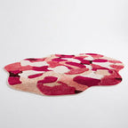 Tapis moderne à forme irrégulière rose